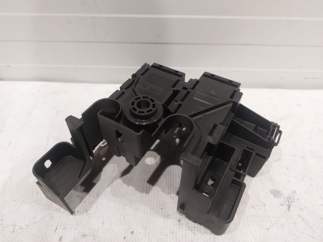 Fuse Panel Lower Cover